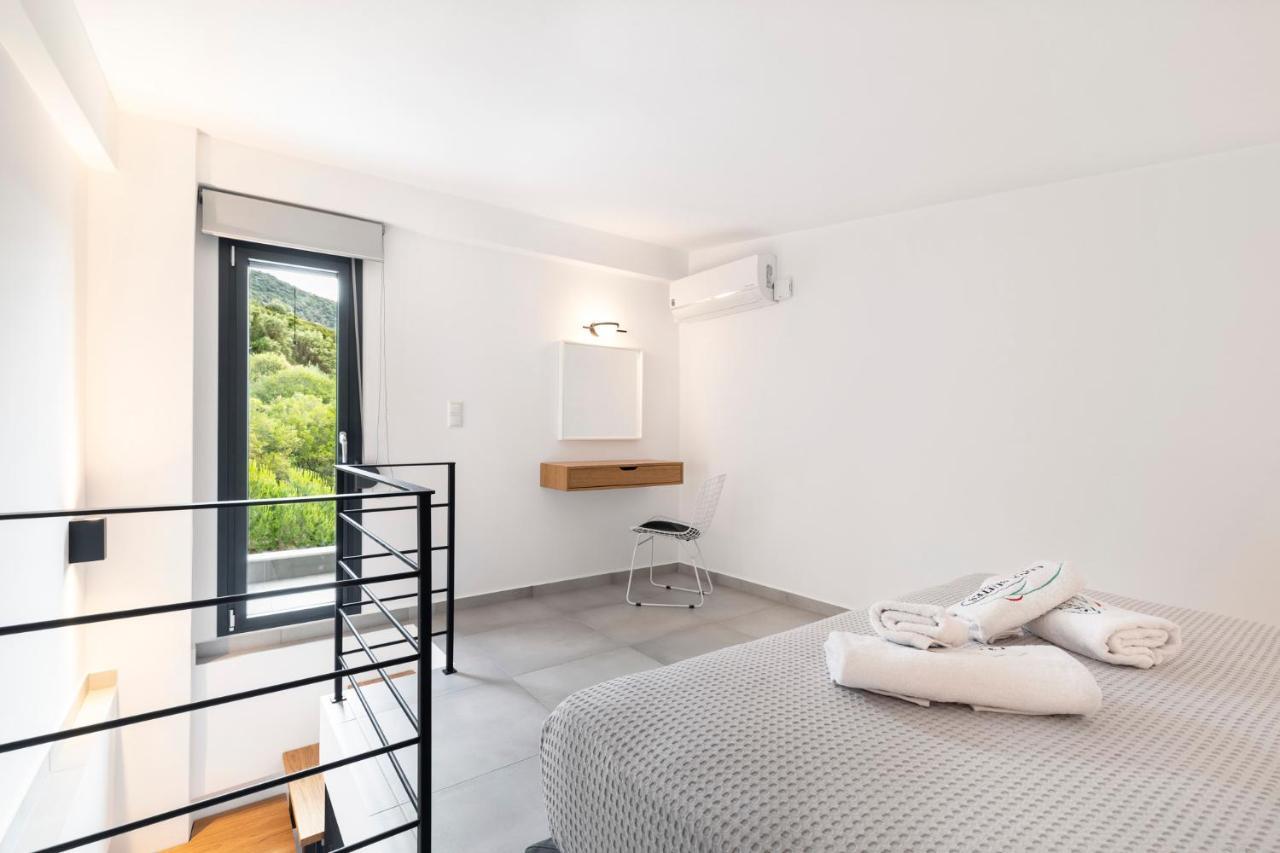 Cove Suites Nea Iraklitsa ภายนอก รูปภาพ