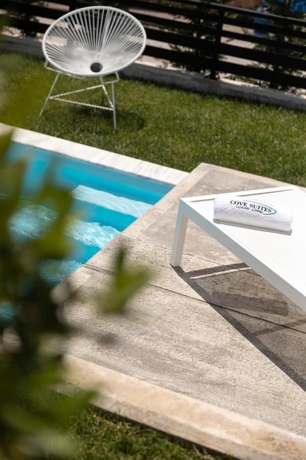 Cove Suites Nea Iraklitsa ภายนอก รูปภาพ
