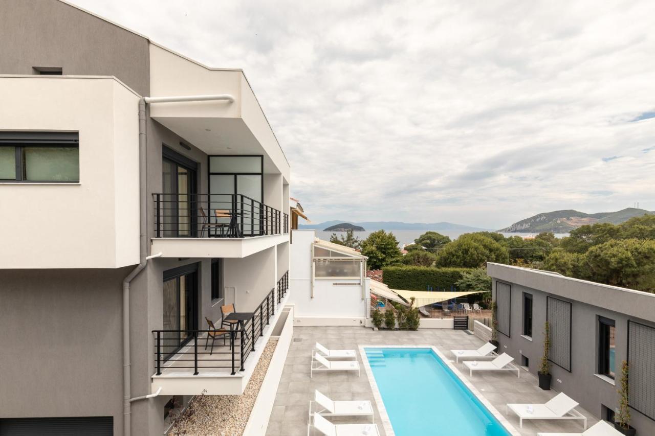 Cove Suites Nea Iraklitsa ภายนอก รูปภาพ